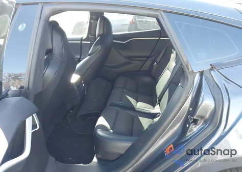 2017 Tesla Model S 60/75 z USA, uszkodzony, nr VIN 5YJSA1E15HF225167